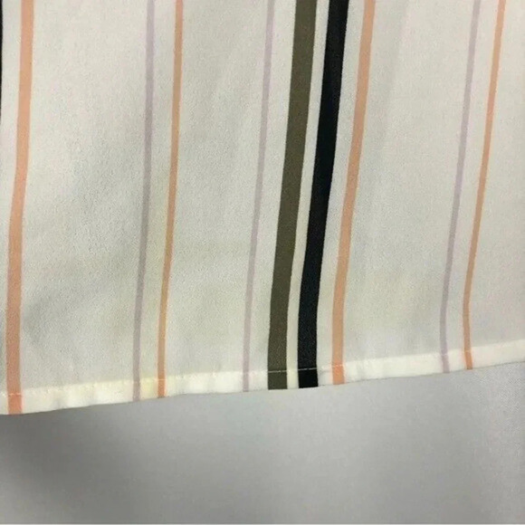 Apt. 9 Petite White Vertical Stripe Long Sleeve Blouse MP - Picture 4 of 4